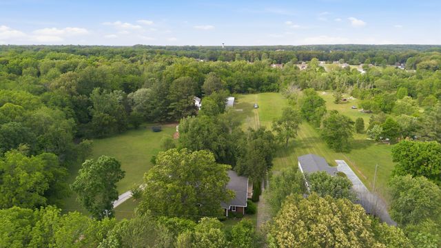 4449 Washington Rd, Greenbrier, TN 37073