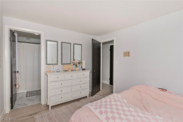 694 Simich Drive, Seven Hills, OH 44131