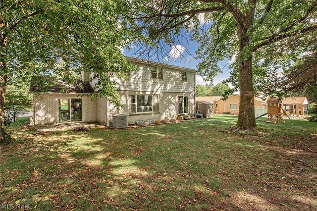 694 Simich Drive, Seven Hills, OH 44131