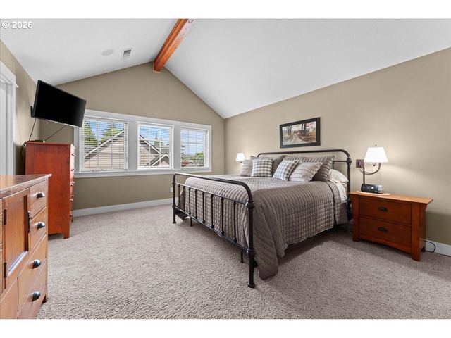 3034 N HOLLADAY Dr, Cornelius, OR 97113