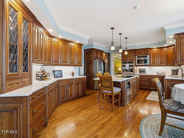 1881 Pointe Drive, Talbott, TN 37877