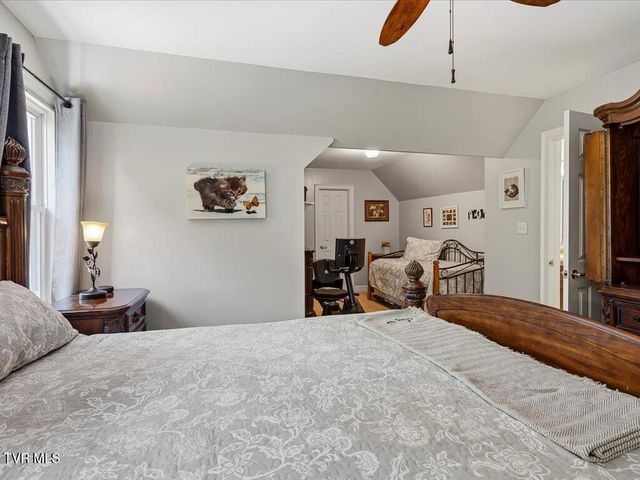 1881 Pointe Drive, Talbott, TN 37877