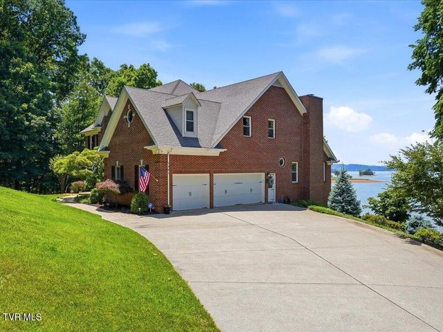 1881 Pointe Drive, Talbott, TN 37877