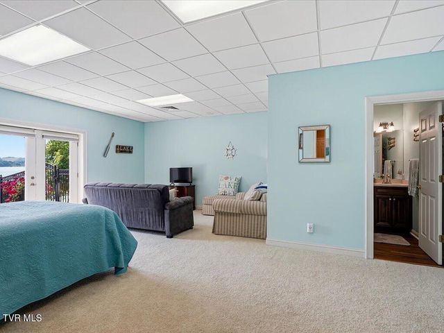 1881 Pointe Drive, Talbott, TN 37877