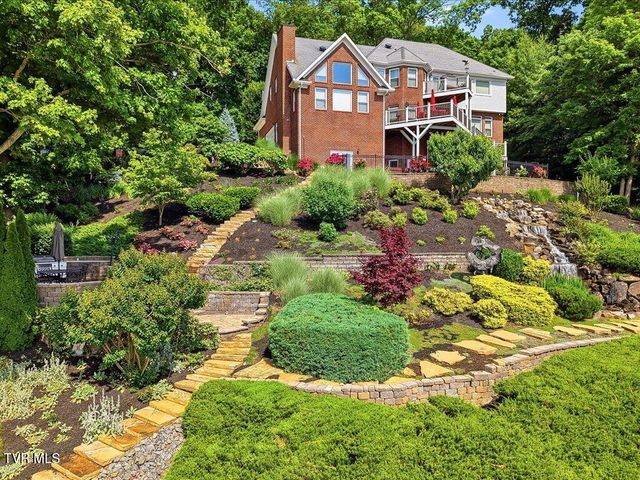 1881 Pointe Drive, Talbott, TN 37877
