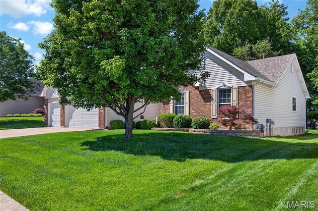 1013 Roosevelt Drive, Wentzville, MO 63385