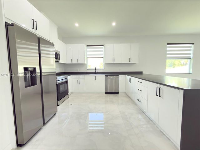 1111 GUNBY AVE S 1111, Lehigh Acres, FL 33974