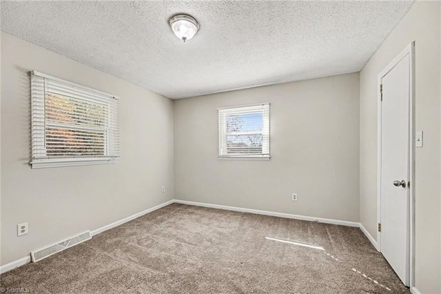 196 Havenwood Drive, Winston-salem, NC 27127