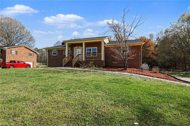 196 Havenwood Drive, Winston-salem, NC 27127