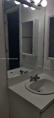 9320 Fontainebleau Blvd 211, Miami, FL 33172