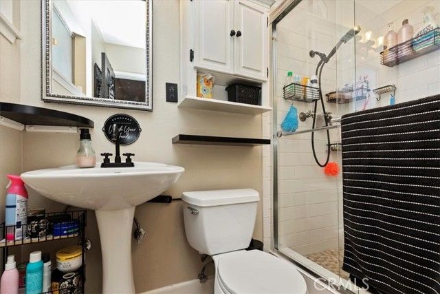 5015 Treehill, Riverside, CA 92507