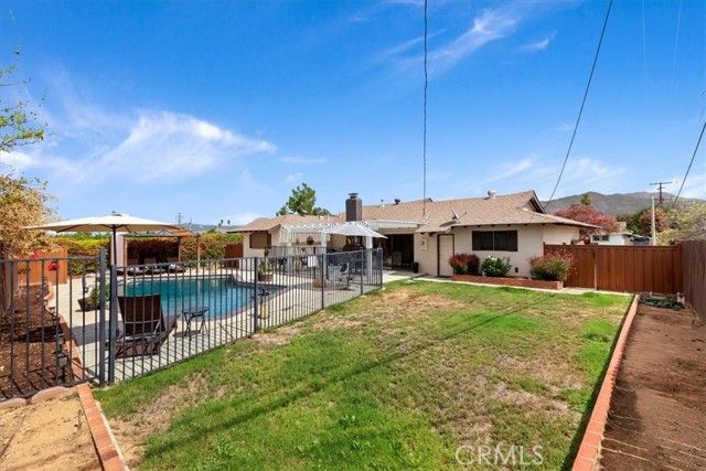 5015 Treehill, Riverside, CA 92507