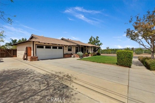 5015 Treehill, Riverside, CA 92507