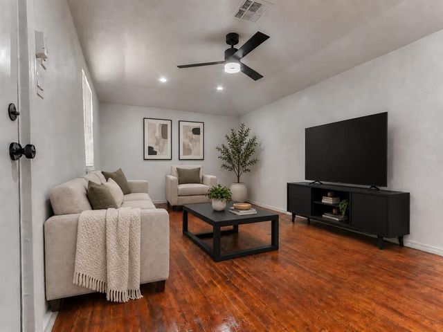 2587 Ridgecrest Drive, Choctaw, OK 73020