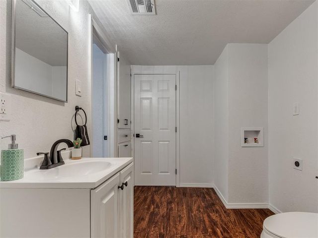 2587 Ridgecrest Drive, Choctaw, OK 73020