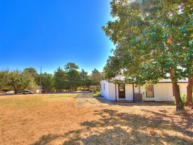 2587 Ridgecrest Drive, Choctaw, OK 73020