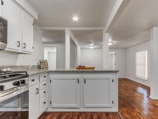 2587 Ridgecrest Drive, Choctaw, OK 73020