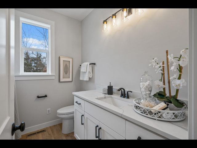 000 Carlson Road S, Cambridge, MN 55008