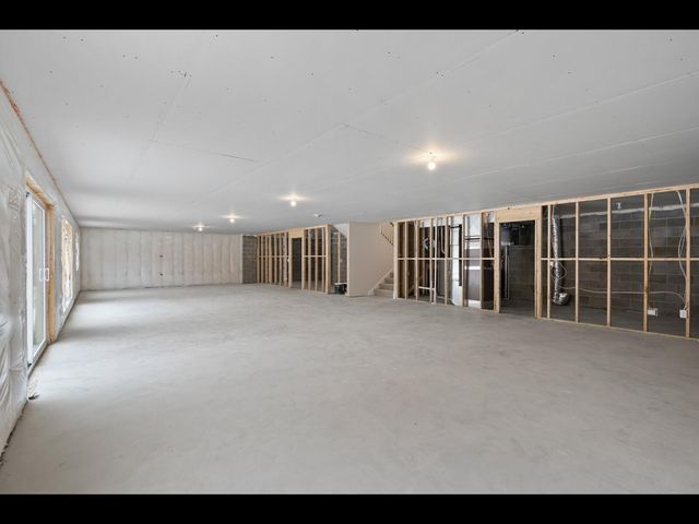 000 Carlson Road S, Cambridge, MN 55008