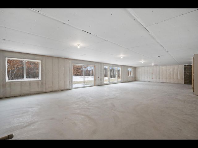 000 Carlson Road S, Cambridge, MN 55008