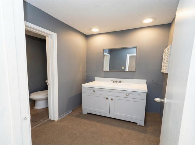 7700 Creekbend Drive 103, Houston, TX 77071