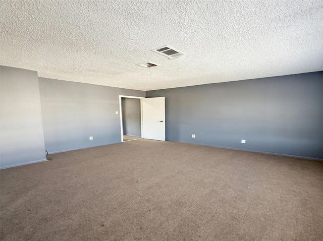 7700 Creekbend Drive 103, Houston, TX 77071