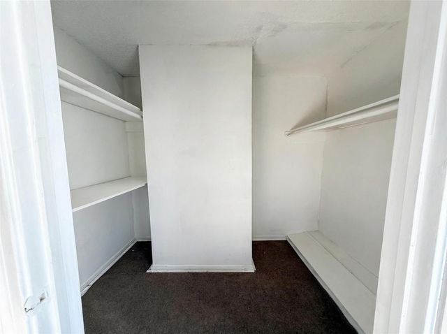 7700 Creekbend Drive 103, Houston, TX 77071