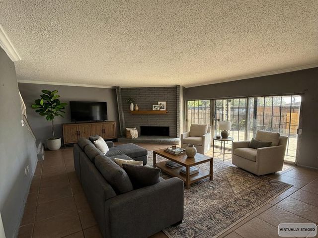 7700 Creekbend Drive 103, Houston, TX 77071