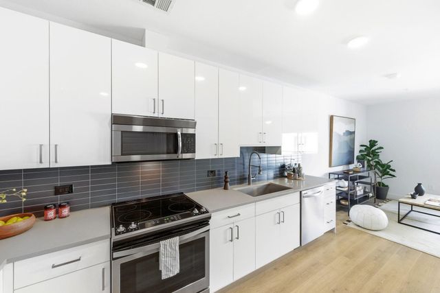 2213 Poquito ST 315, Austin, TX 78722