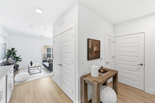 2213 Poquito ST 315, Austin, TX 78722