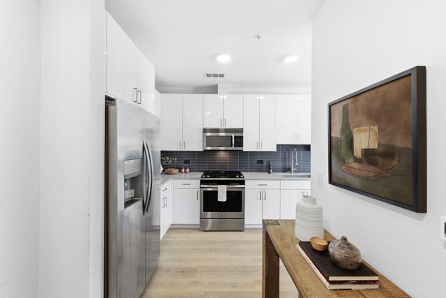 2213 Poquito ST 315, Austin, TX 78722