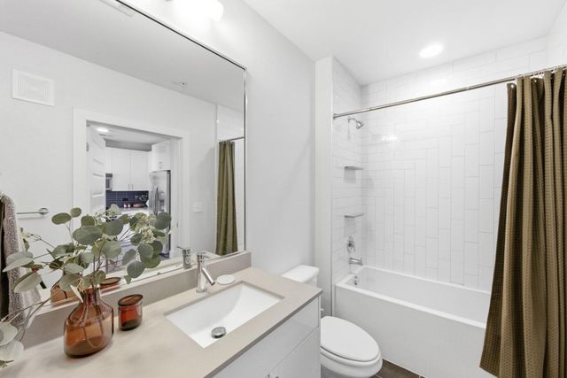 2213 Poquito ST 315, Austin, TX 78722