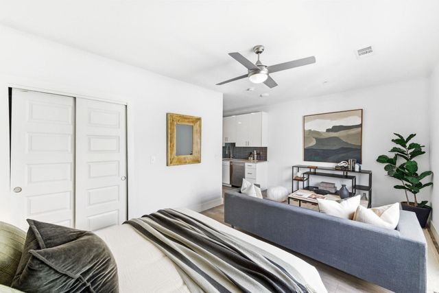 2213 Poquito ST 315, Austin, TX 78722