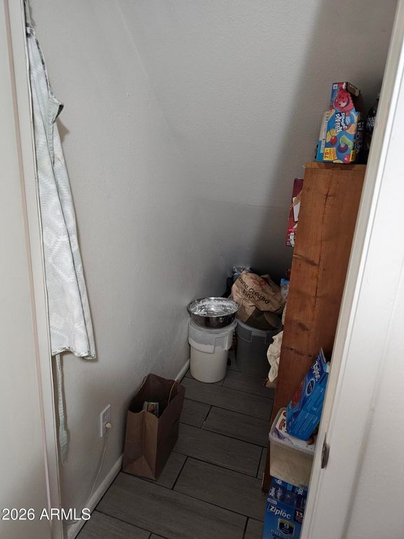 Image 7 of property listing at 4614 N 19 Avenue, Phoenix, AZ 85015