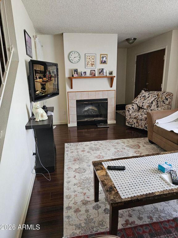 Image 9 of property listing at 4614 N 19 Avenue, Phoenix, AZ 85015