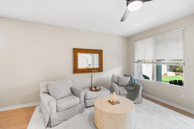 1295 Hawthorne Ln, Lincoln, CA 95648