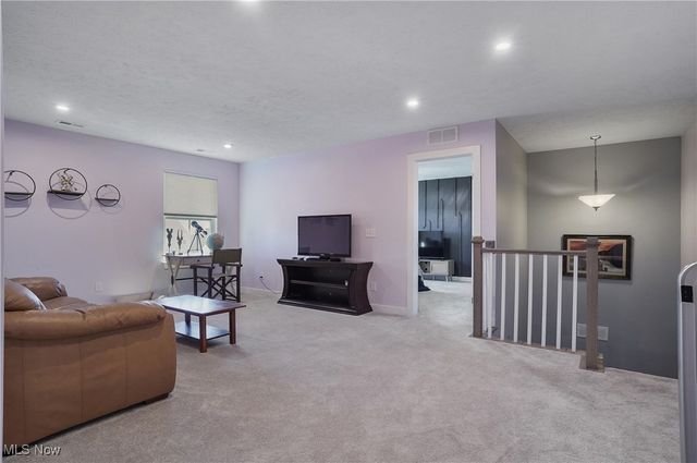 2105 Sugar Maple Drive, Kent, OH 44240