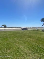 1602 Beach Boulevard, Biloxi, MS 39531
