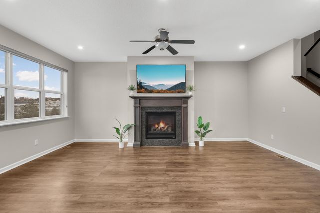 7796 184th Street W, Lakeville, MN 55044