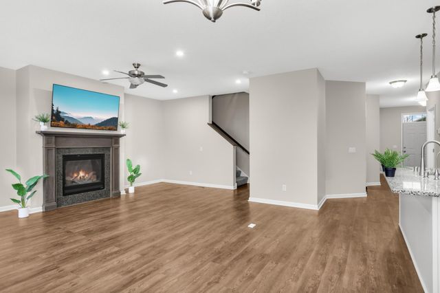 7796 184th Street W, Lakeville, MN 55044