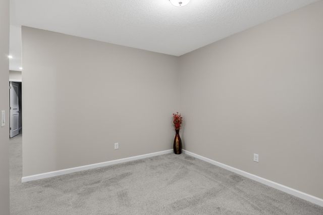 7796 184th Street W, Lakeville, MN 55044