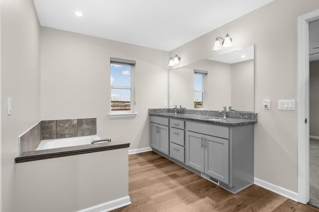 7796 184th Street W, Lakeville, MN 55044