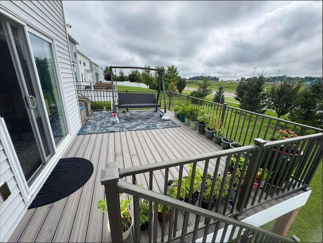 7796 184th Street W, Lakeville, MN 55044