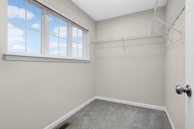 7796 184th Street W, Lakeville, MN 55044