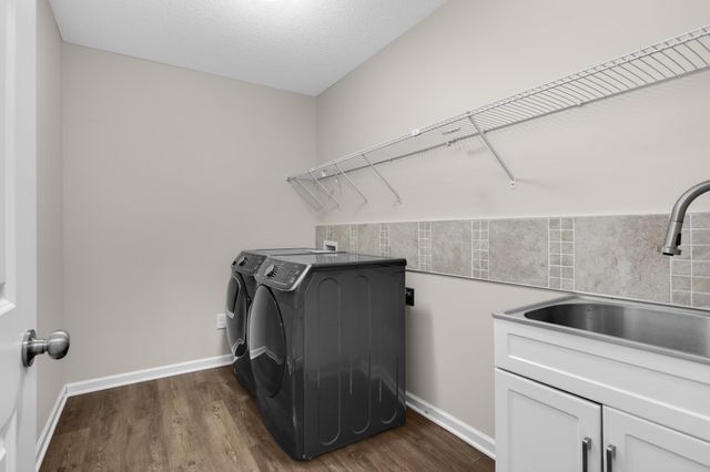 7796 184th Street W, Lakeville, MN 55044