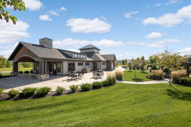 7796 184th Street W, Lakeville, MN 55044