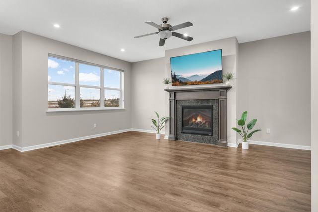 7796 184th Street W, Lakeville, MN 55044