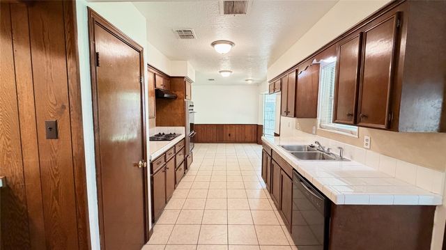 18010 Blundell Drive, Spring, TX 77388