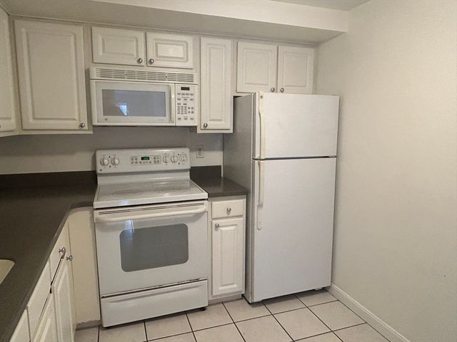 329-1 Harvard Street 1, Cambridge, MA 02139