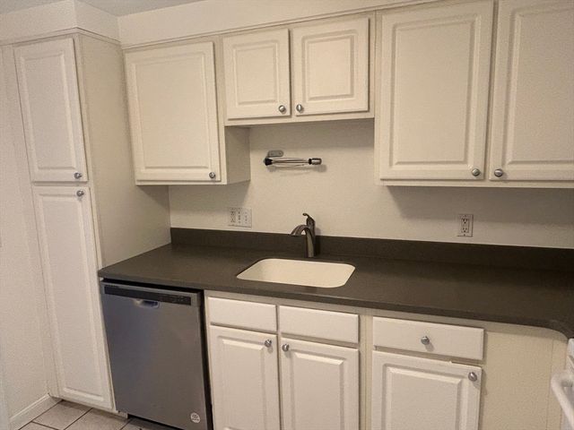 329-1 Harvard Street 1, Cambridge, MA 02139